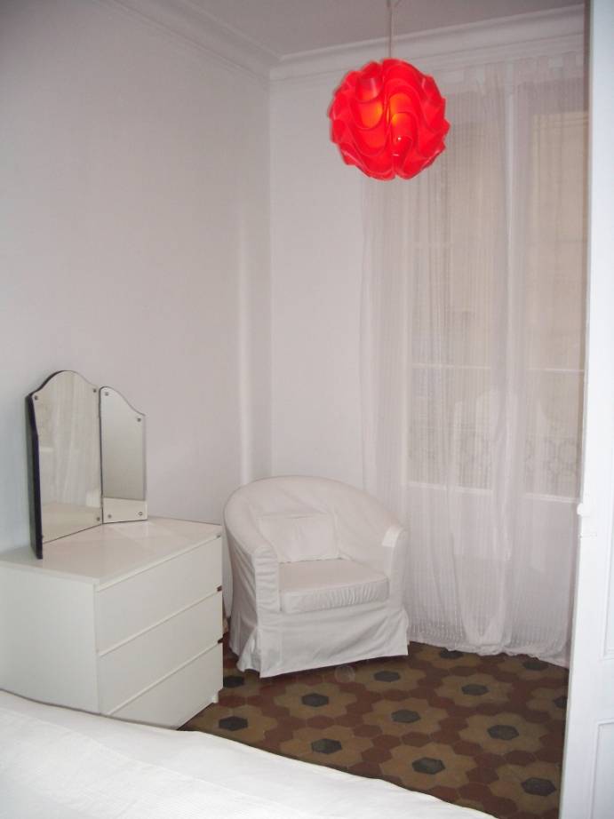 Red room corner and balcony.JPG